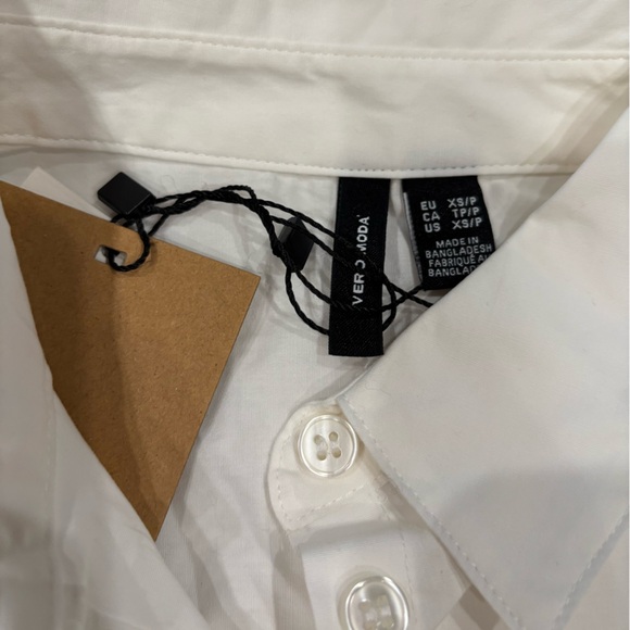 Vero Moda Button Up - Picture 2 of 2
